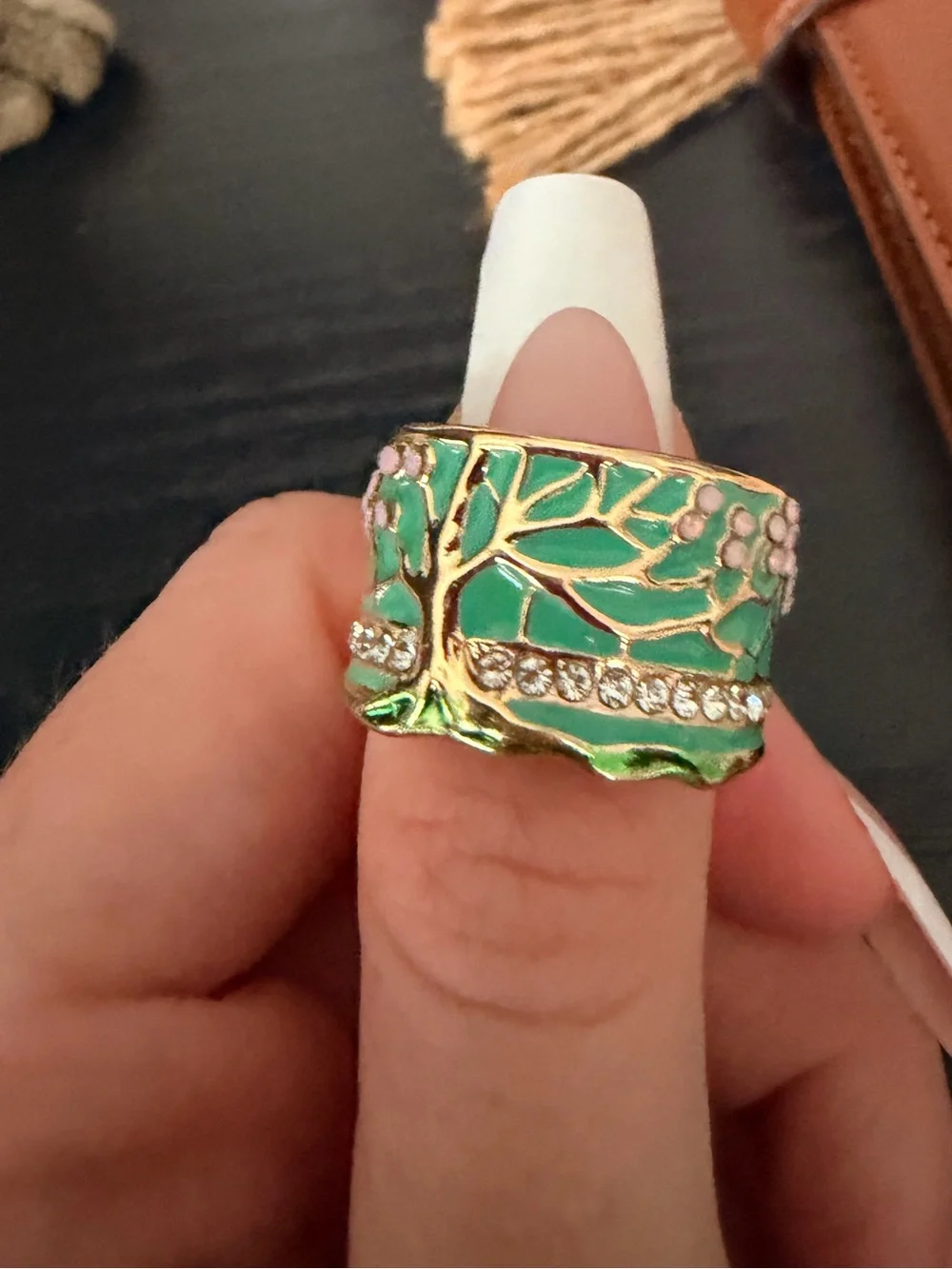 N/A elegant green